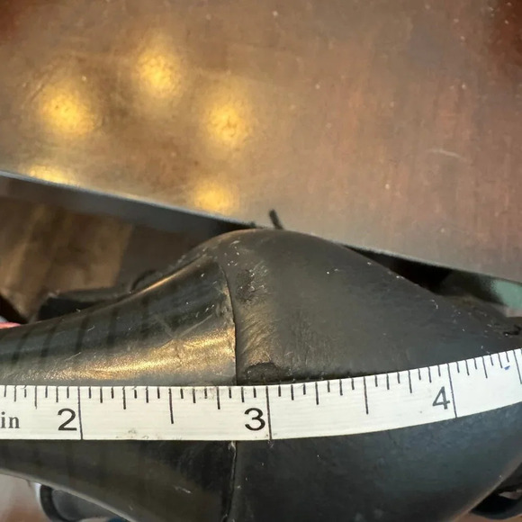 Women's Aerosoles Turquoise Tassel Accent Black Faux Leather Ankle Boots. Size 7 - Picture 4 of 6